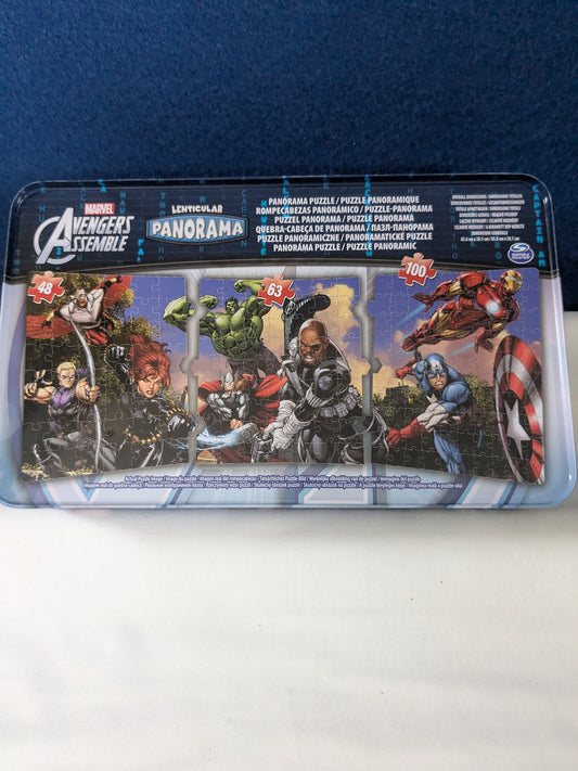 Marvel Avengers Assemble Lenticular Panorama 3 in 1 Puzzle & Tin