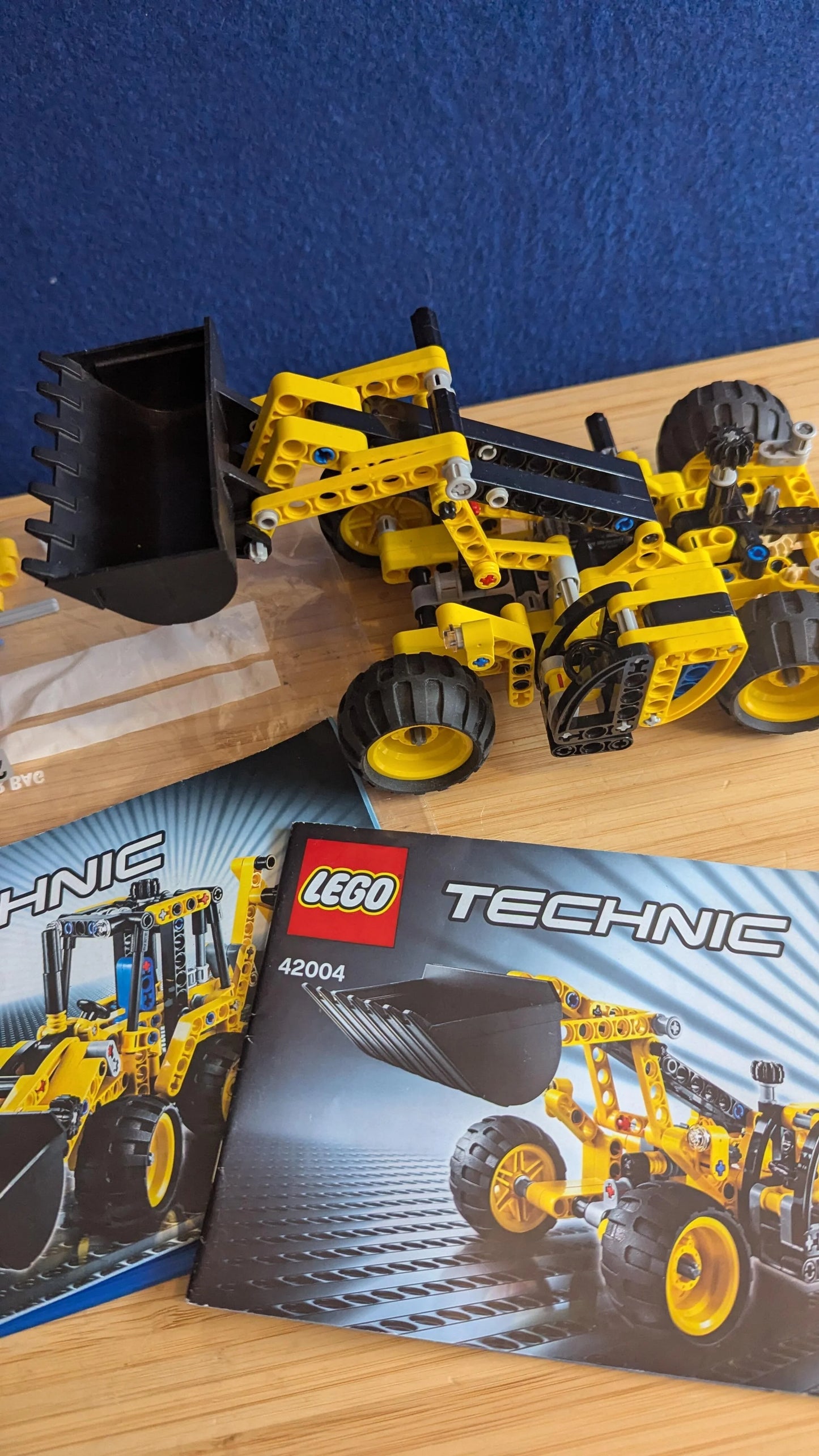 Lego 42004 Technic Mini Backhoe Loader