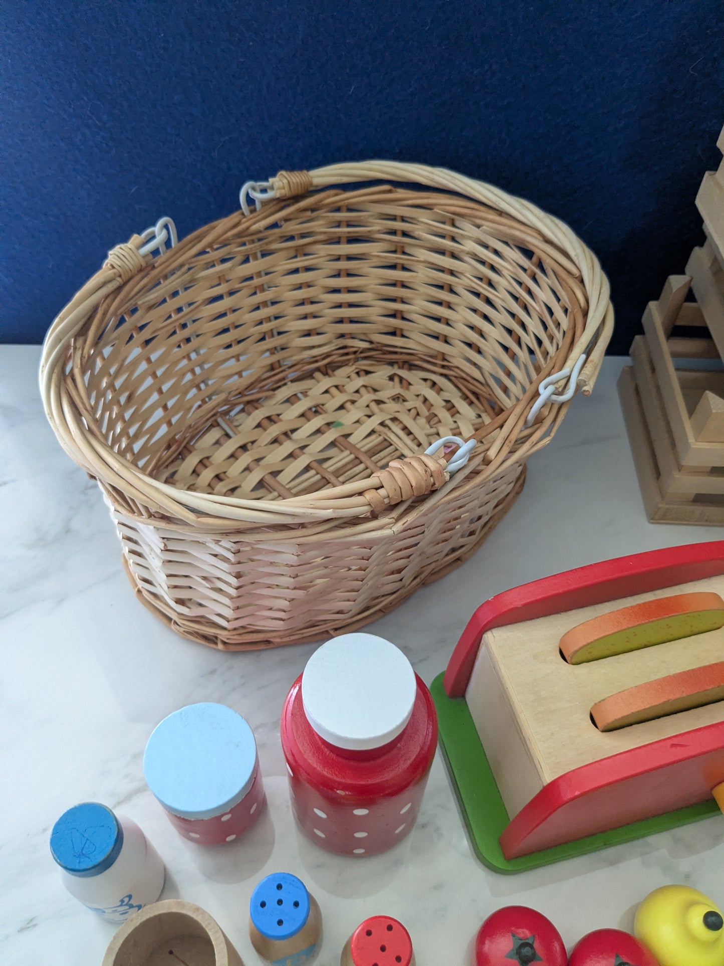 Selection of Wooden Food, Utensils & Accessories