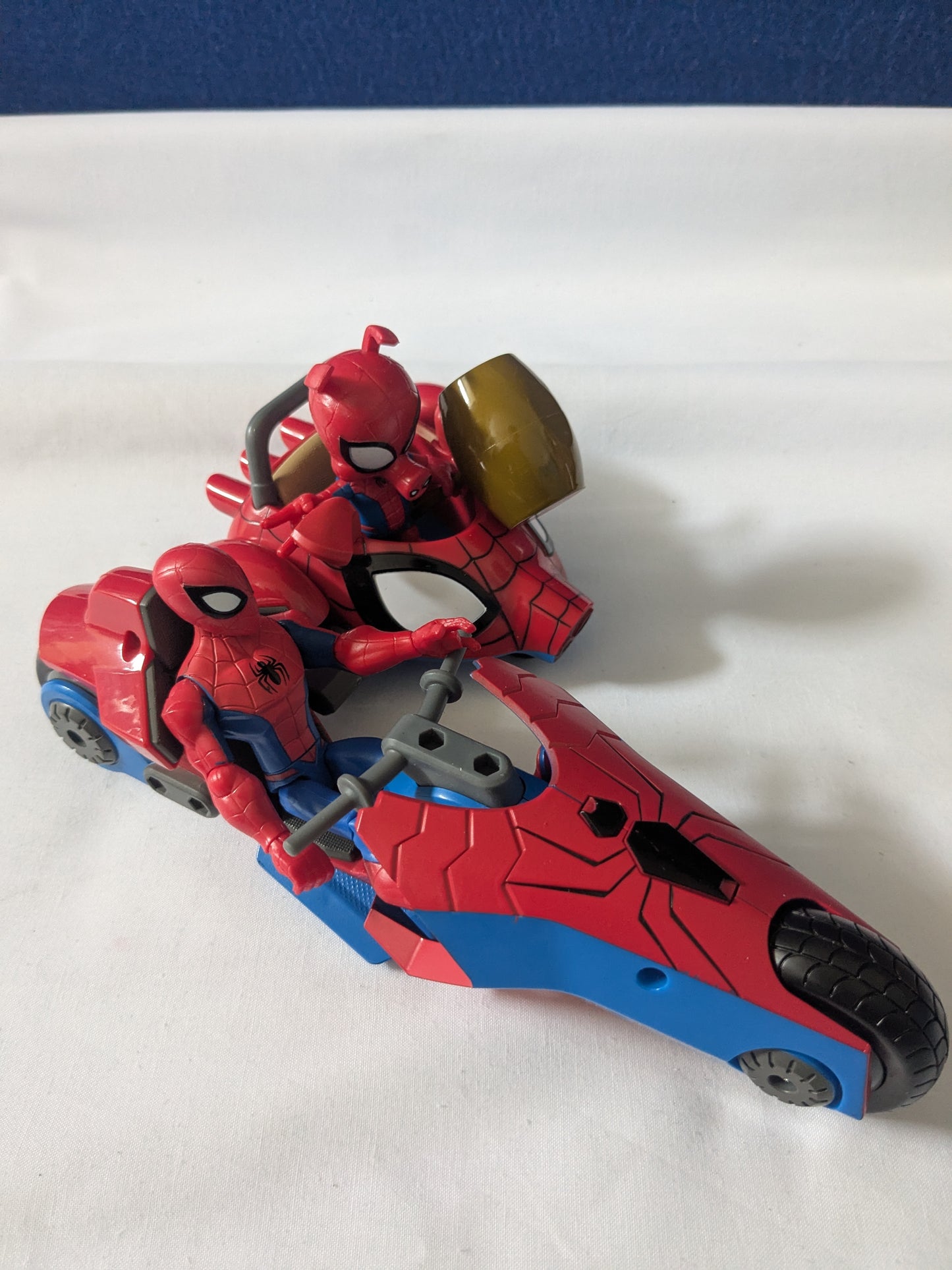 Disney Marvel Toy Box Spider-man & Spider-ham Spider-Cycle & Side Car