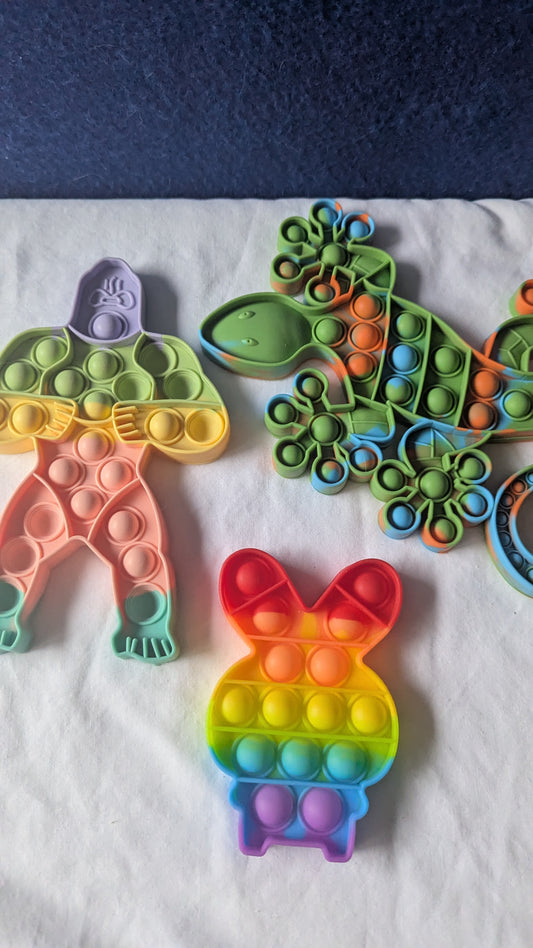 Animal shaped sensory fidget poppers