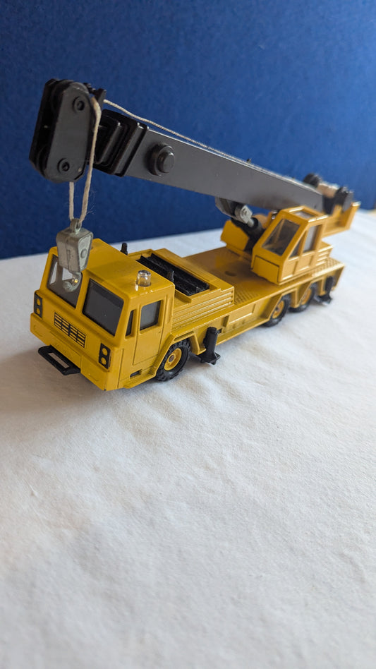 Majorette 4511 Diecast 1:40 Telescopic Crane