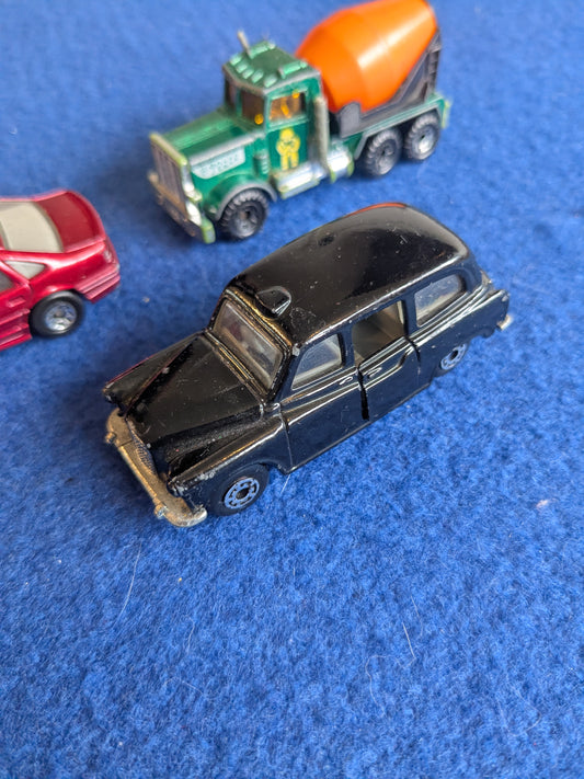 Selection of Matchbox Die cast vehicles