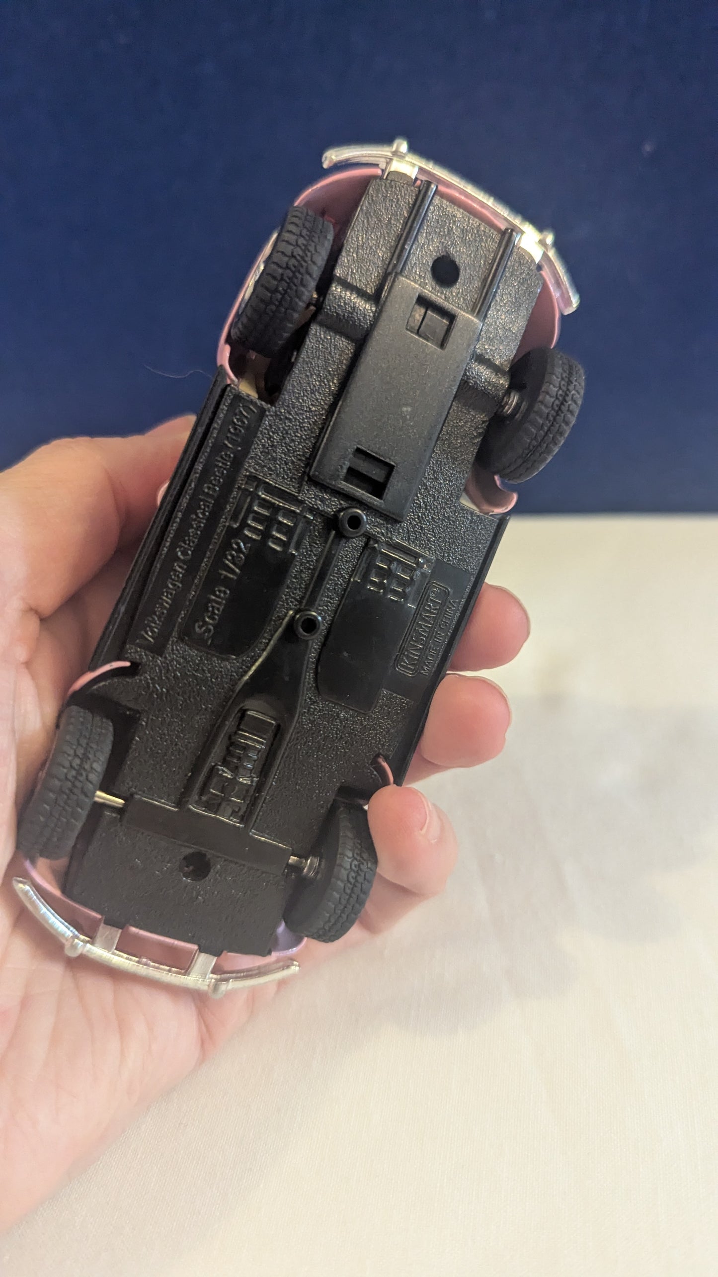 VW 1967 Beetle Pink Car 1:36 Model