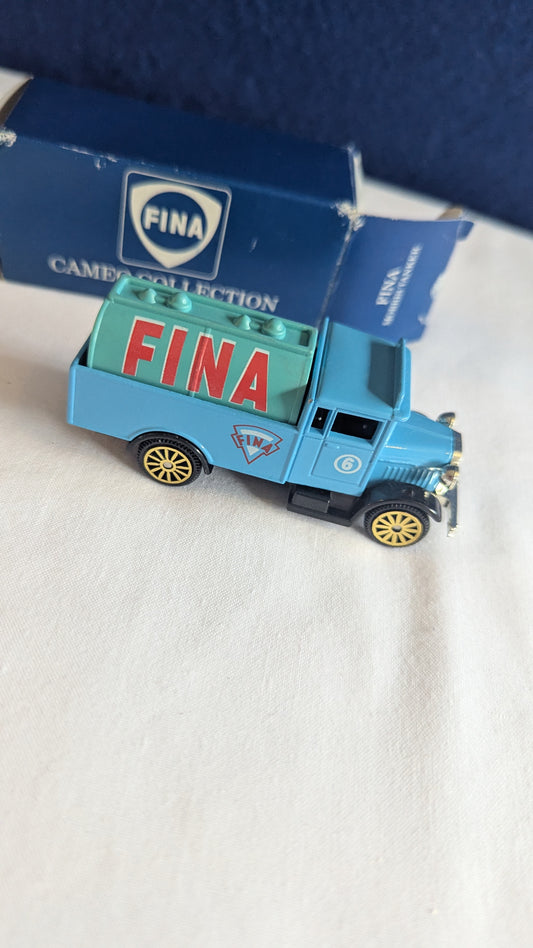 Corgi Cameo Collection Vehicle - Fina Morris Tanker