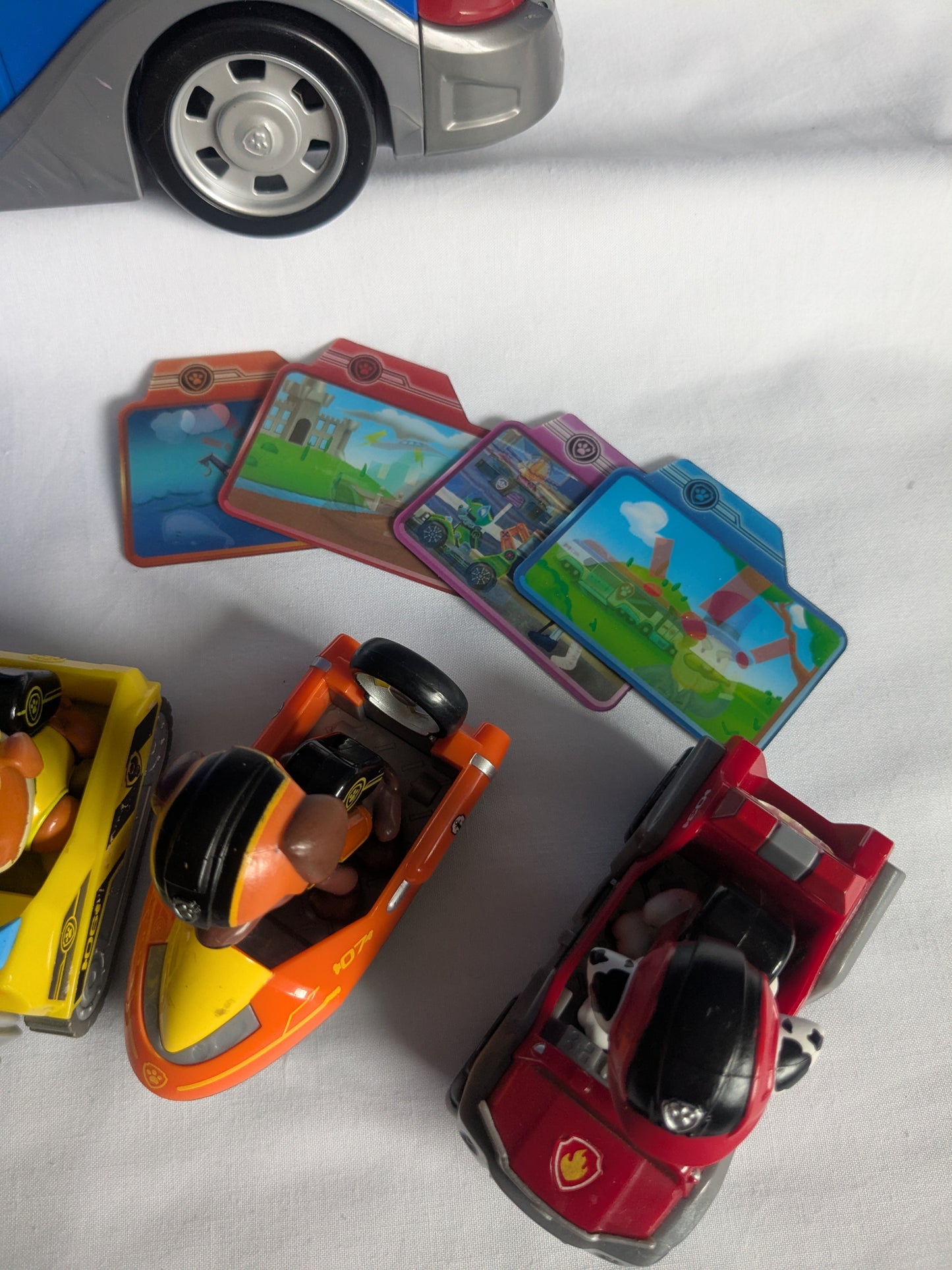 Paw Patrol Paw Mission Cruiser & Mini Vehicles
