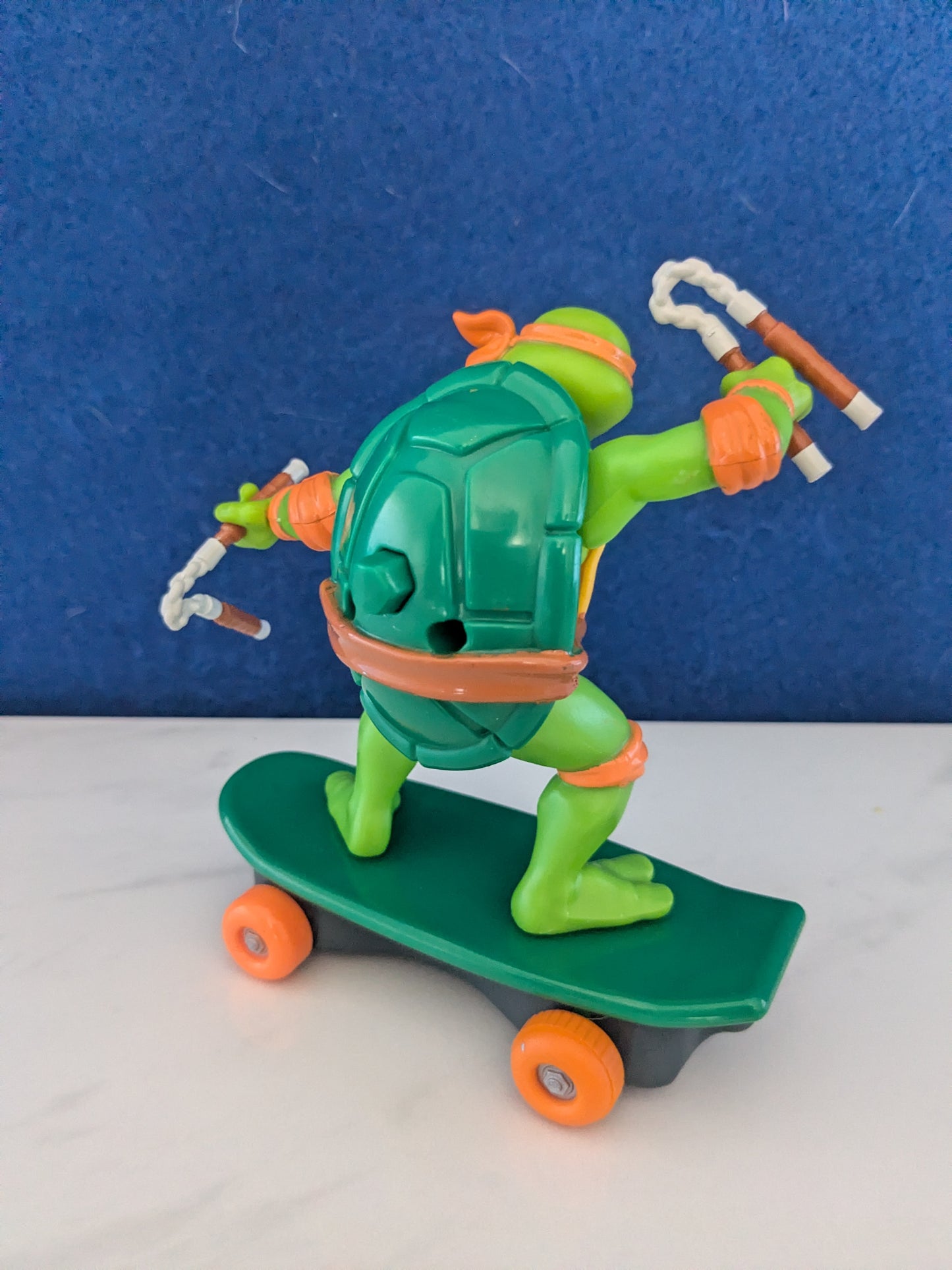 TMNT Sewer Shredders Michaelangelo 5" Pull Back Skate Toy