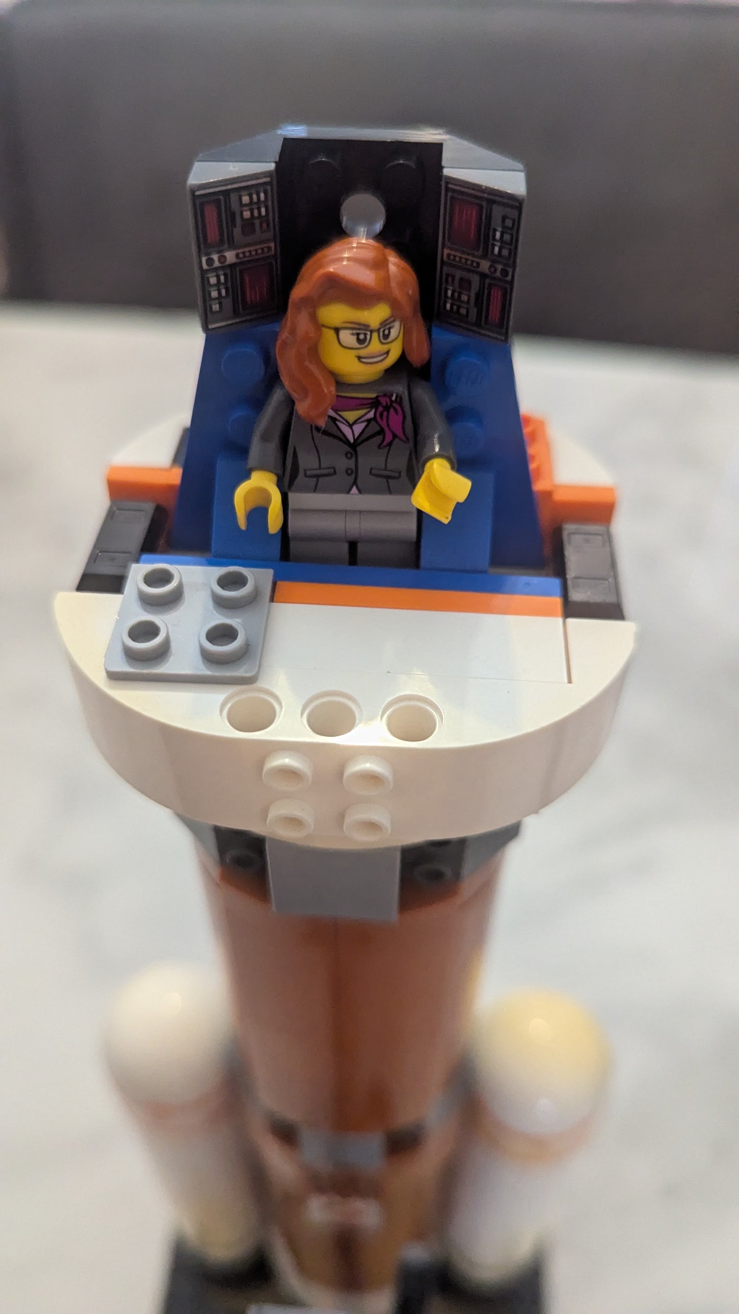 Lego City 60228 Deep Space Rocket and Launch Control
