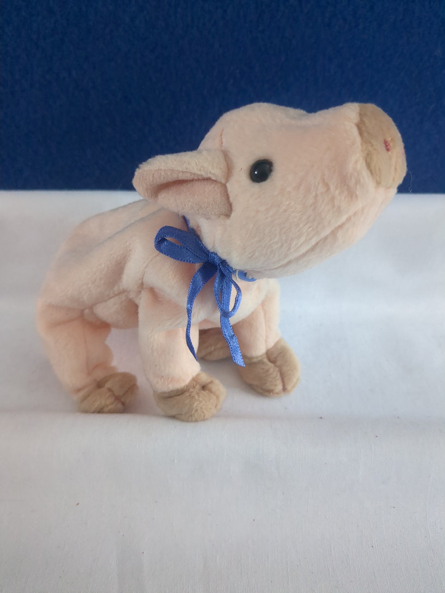 TY Beanies Knuckles (1999)