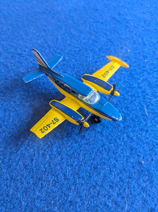 Matchbox 1974 Skybusters SB9 Cessna 402 die cast model