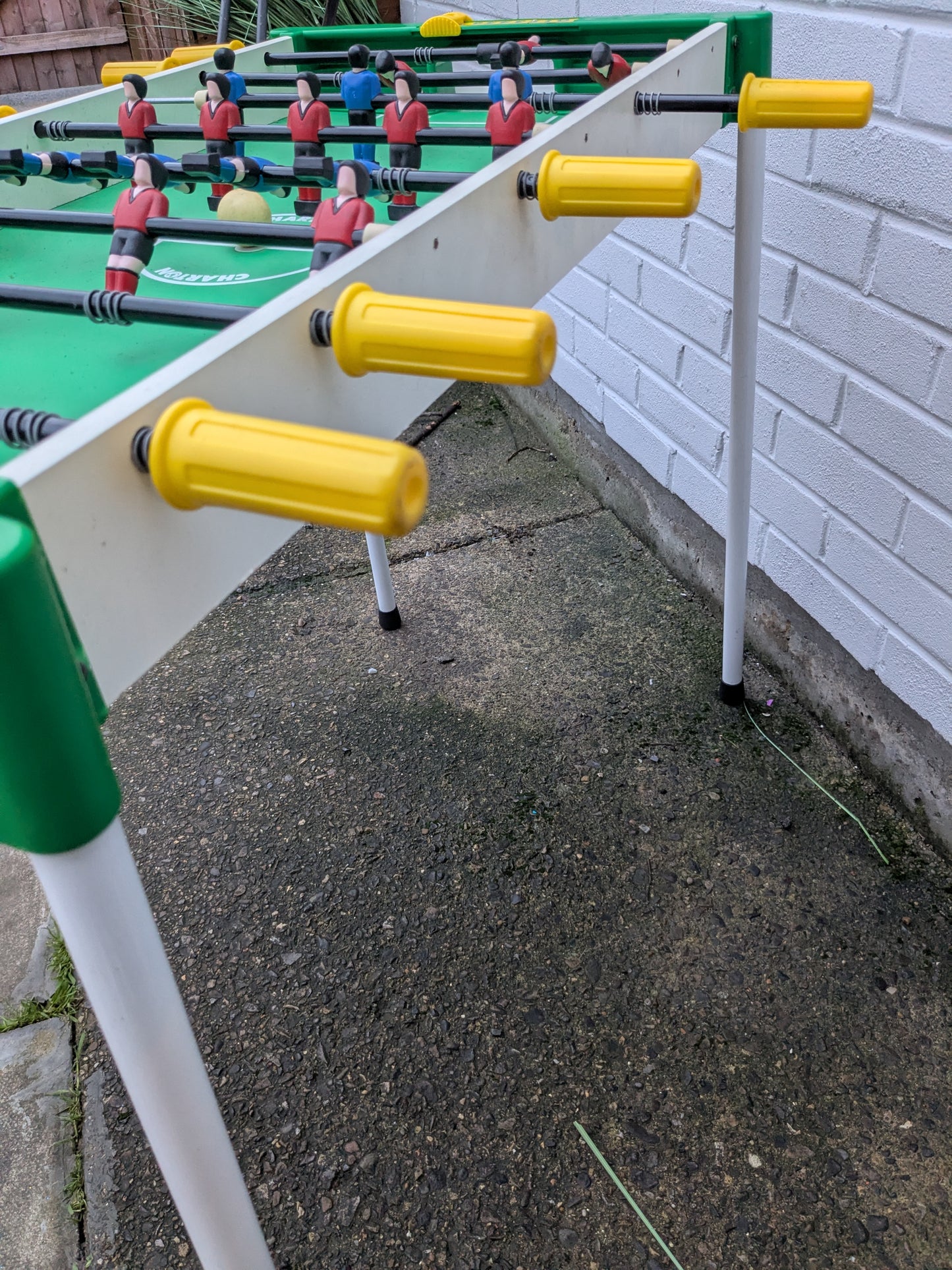 Carlton Fussball Table