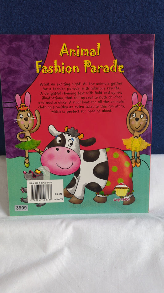 Défilé de mode animalier - Christine Barrett