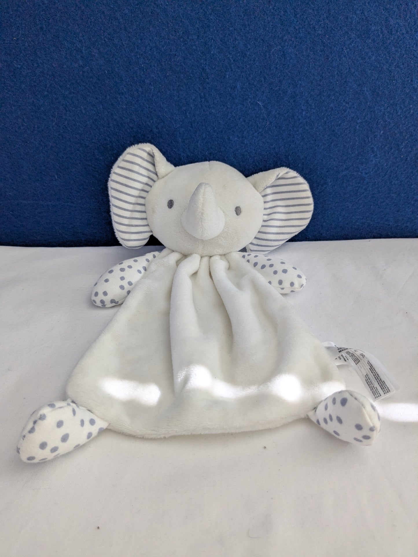 Dreamgro Elephant Comforter