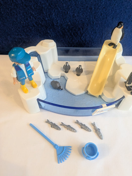 Playmobil 9062 Penguin Enclosure