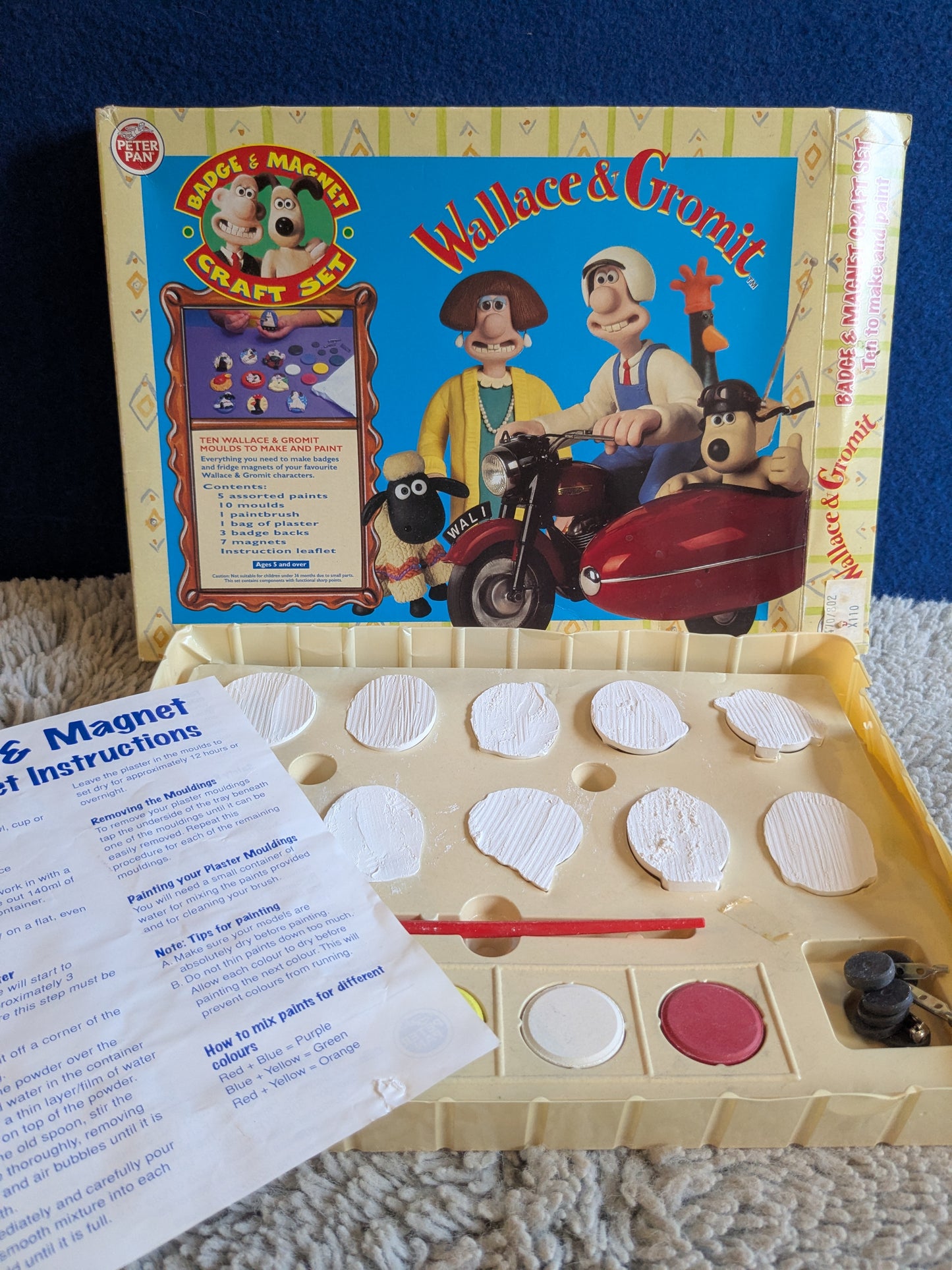 Bluebird Toys Wallace & Gromit Badge & Magnet Craft Set c.1996