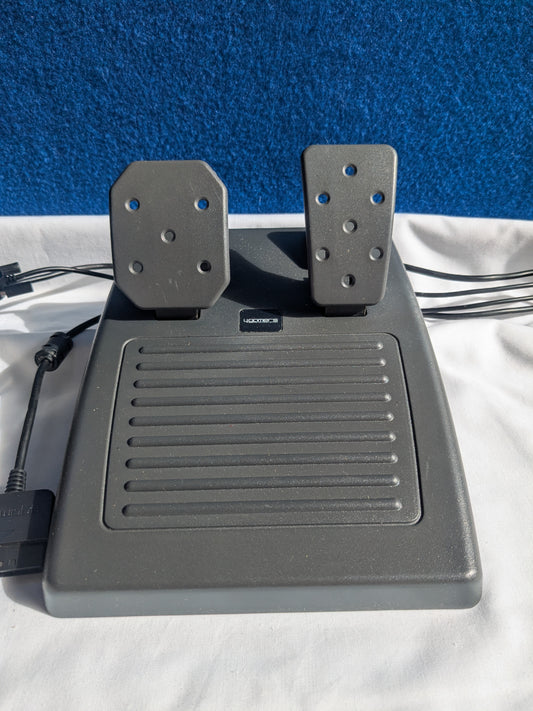 4gamers Turbo Racer Racing Wheel & Pedals for Playstation & Playstation 2