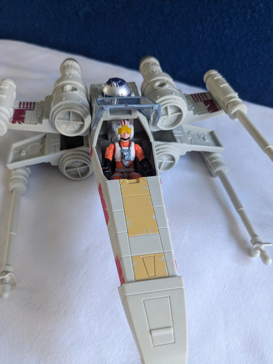 Hasbro Star Wars Mission Fleet Stellar Class Luke Skywalker X-Wing Fighter