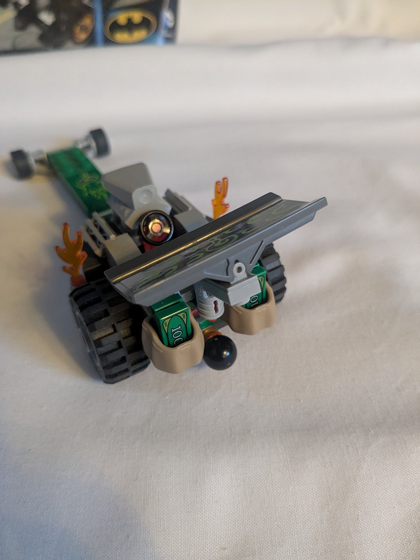 Lego DC Comics Super Heroes 76012 Batman The Riddler Chase