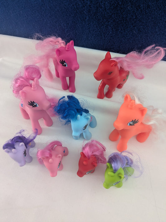 Bundle of play ponies