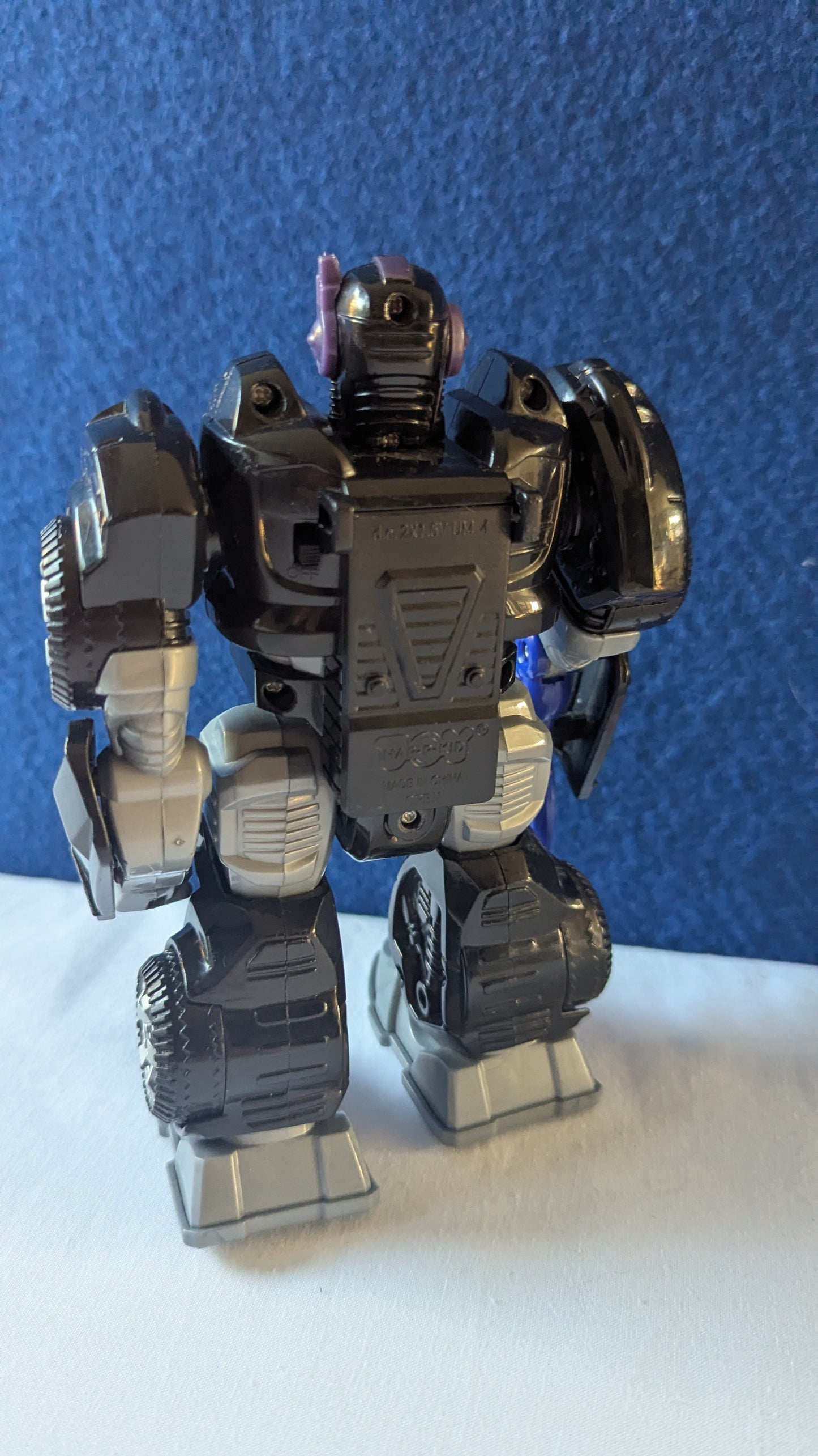 Happkid M.A.R.S Motorised 7" Attack Robot