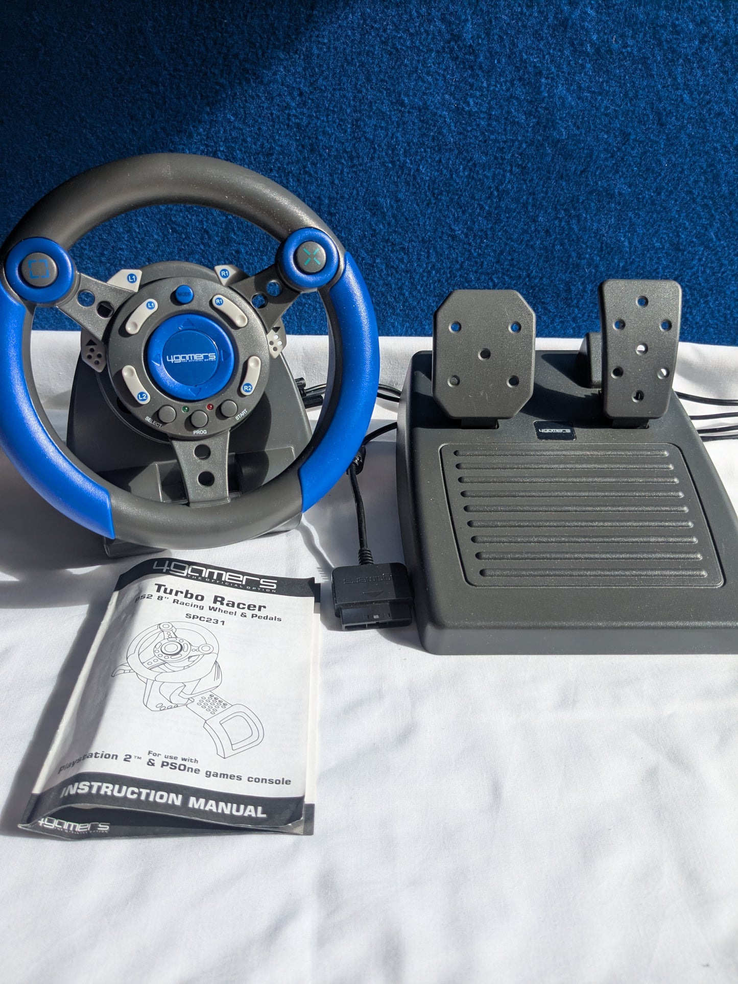 Volant et pédales de course 4gamers Turbo Racer pour PlayStation et PlayStation 2