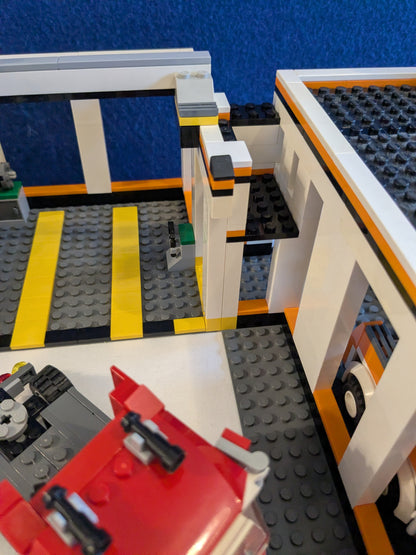 Lego City 7642 Garage