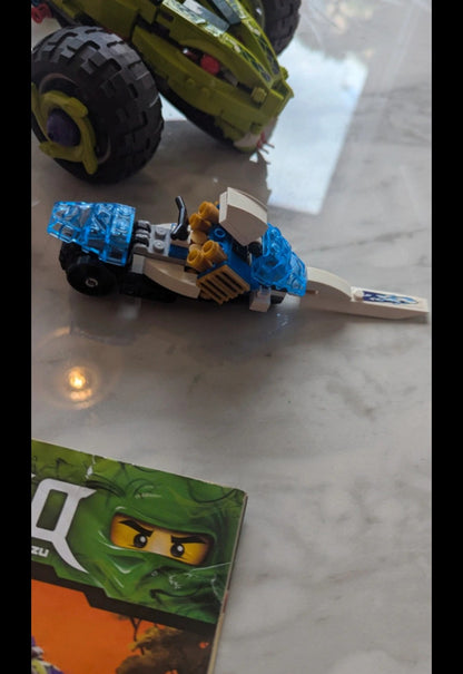 Lego Ninjago 9445 Fangpyre Truck Ambush