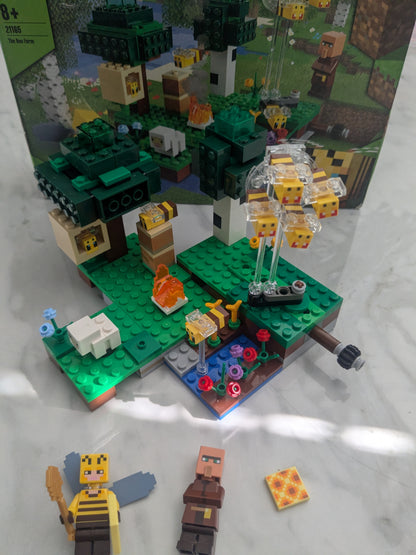 Lego Minecraft 21165 The Bee Farm