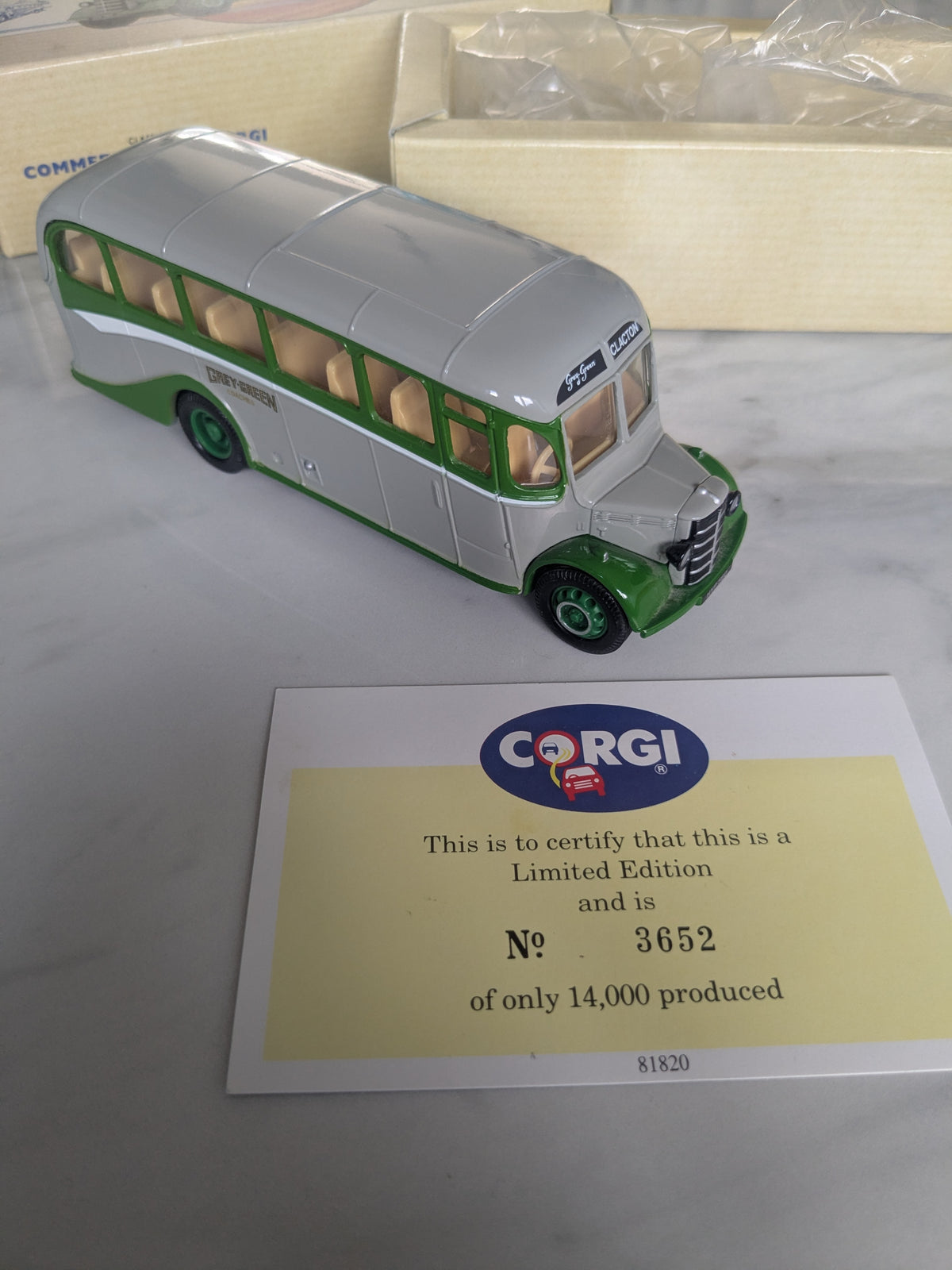 Classics 1:50 Bedford OB Coach in Grey Green Livery 98163 Limited Edition 3652/14000