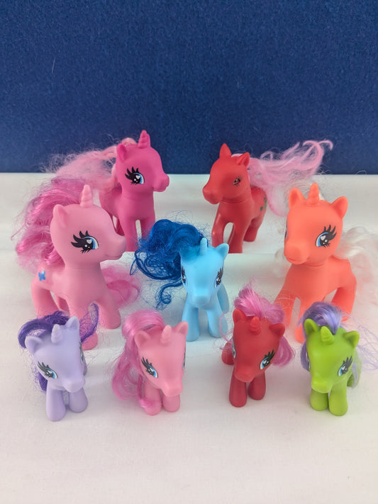 Bundle of play ponies