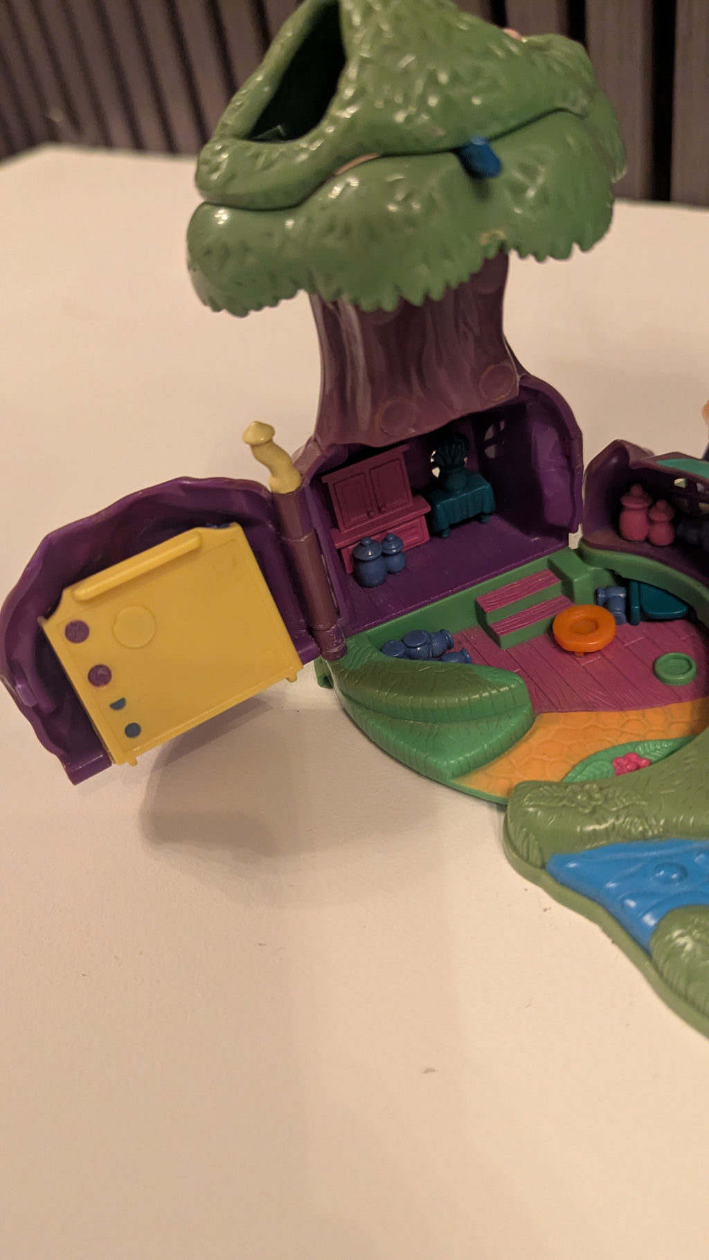 Polly Pocket Winnie the Pooh Hundred Acre Wood Treehouse Set (1998)