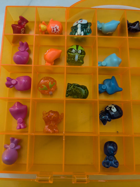 Gogos Crazy Bones Bumper Collectors Bundle
