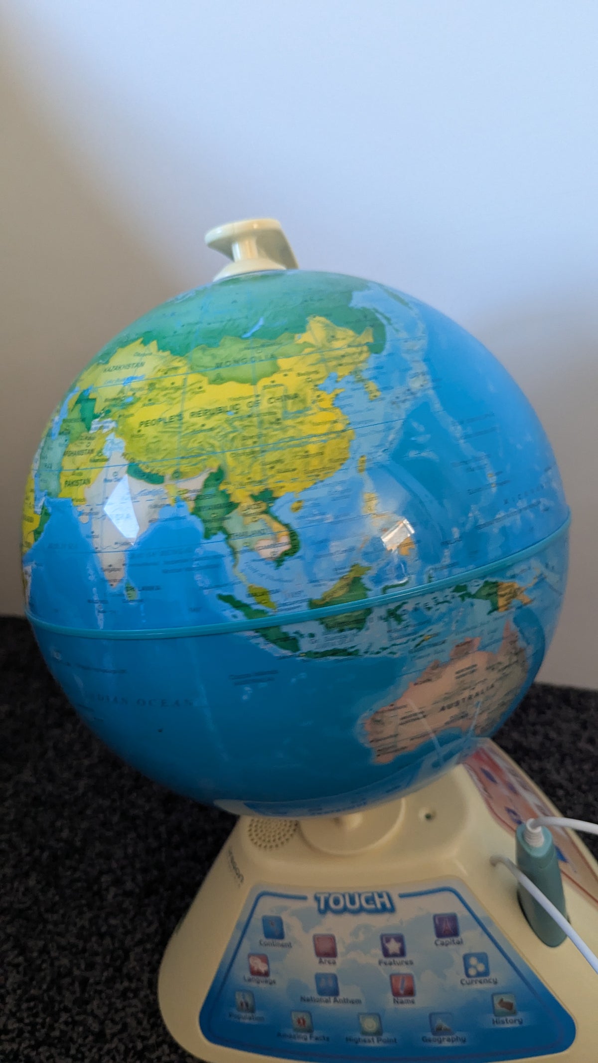Smart Globe Touch Discovery