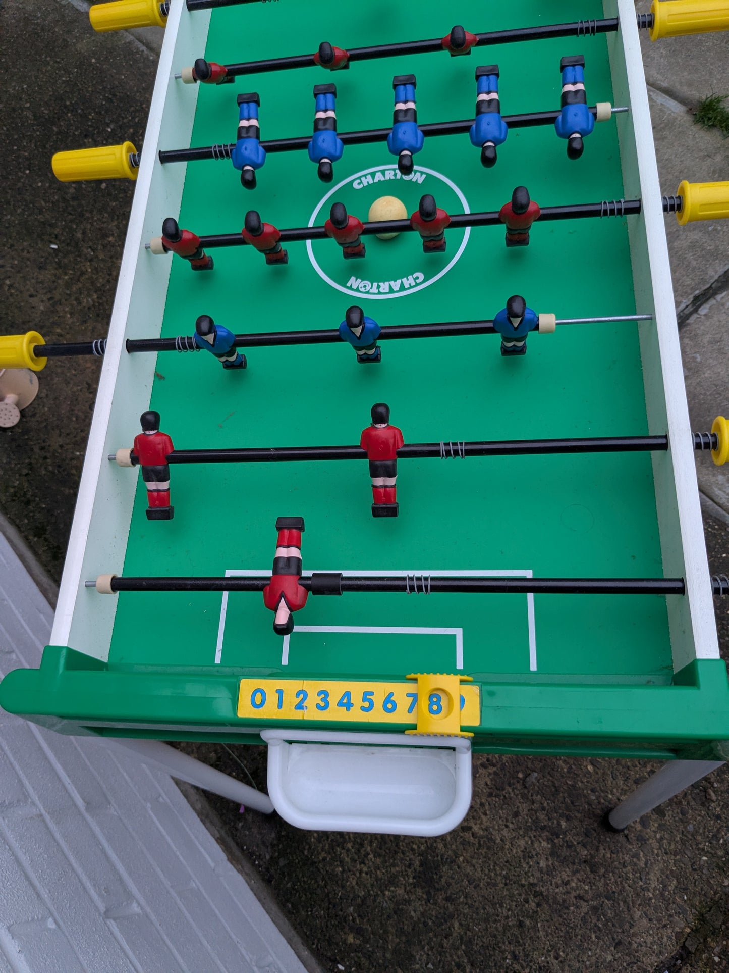 Carlton Fussball Table