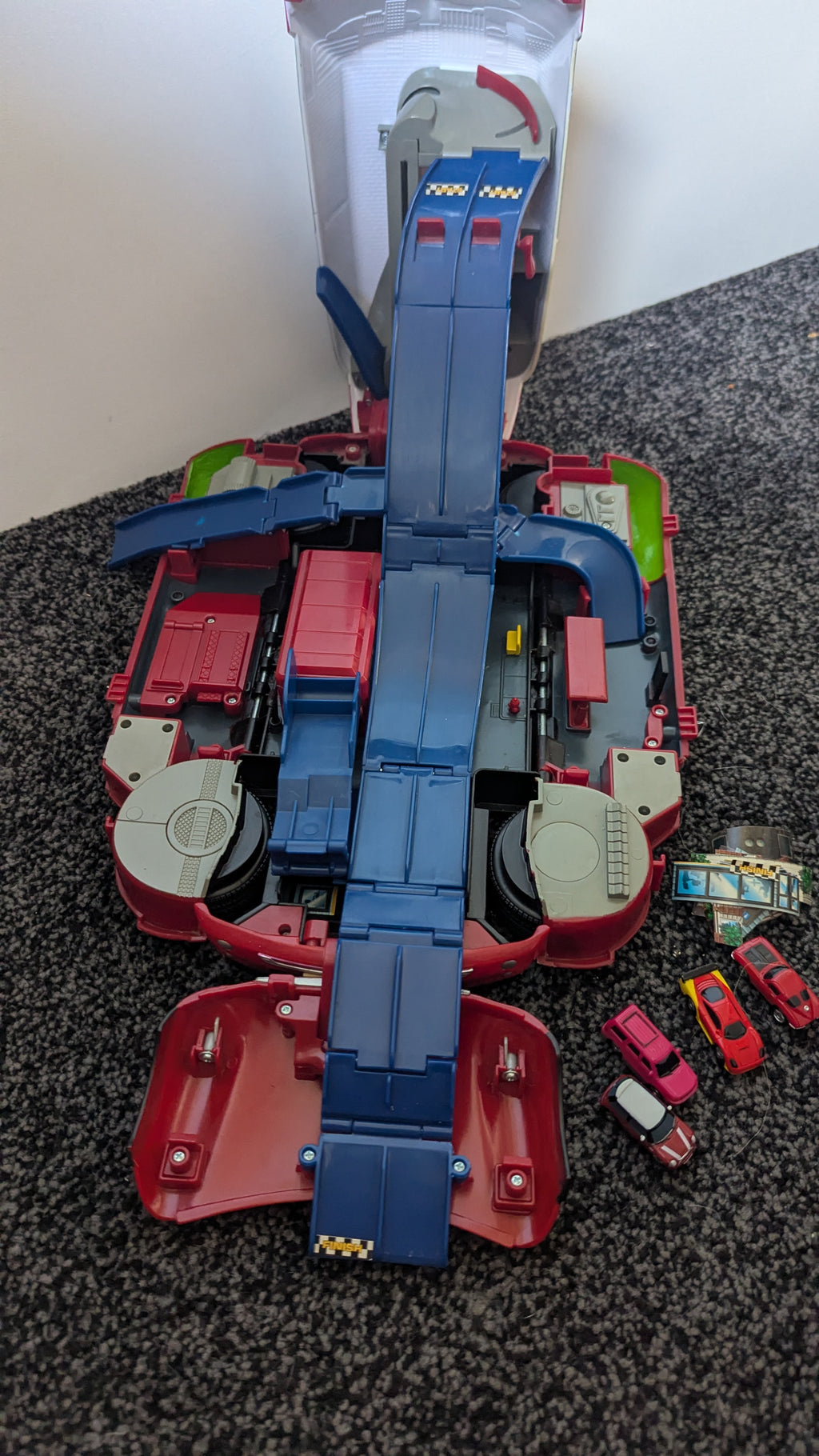 Speedeez Mini Cooper S Race City Playset
