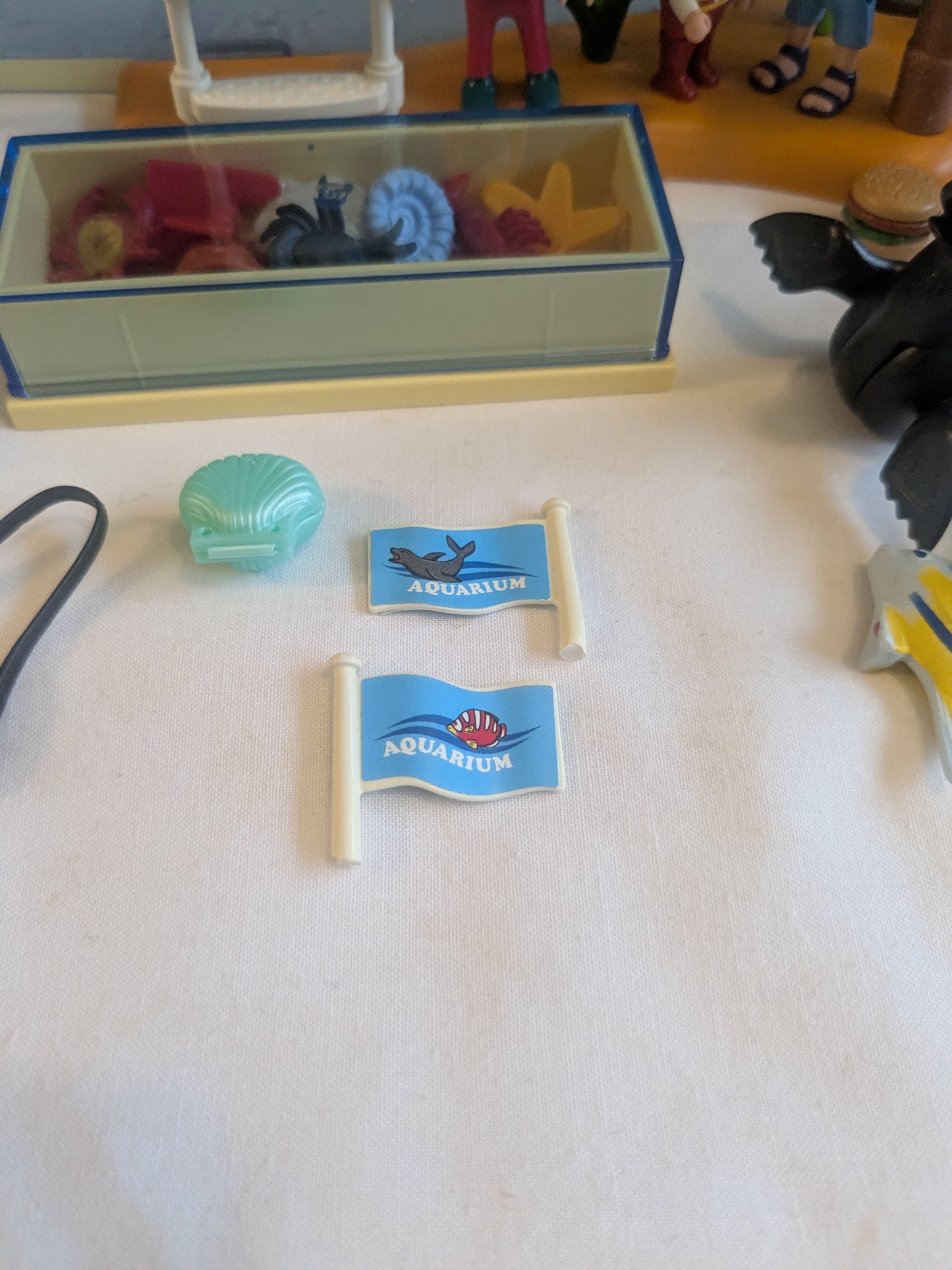 Playmobil 9060 Aquarium & 9061 Gift Shop