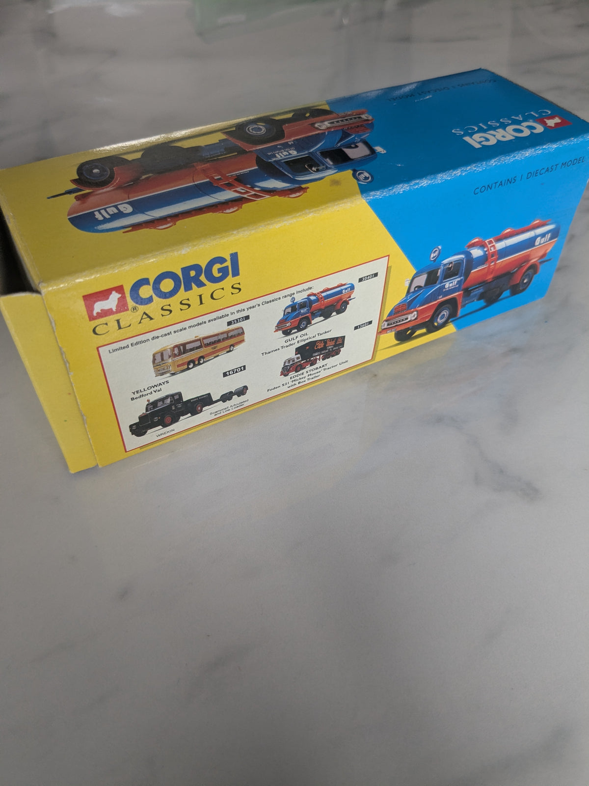Classics Ford Thames Trader Elliptical Tanker "Gulf Oil" 30401