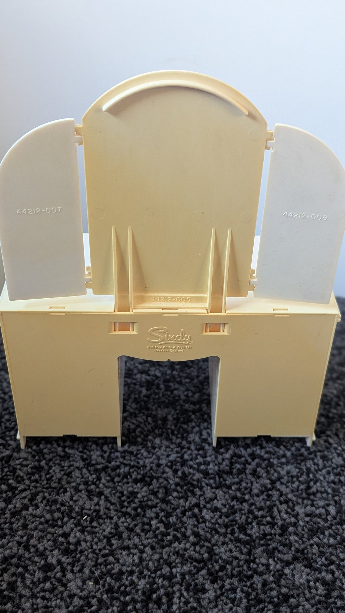 Vintage Sindy Bedroom Furniture Set, Clothes & Accessories