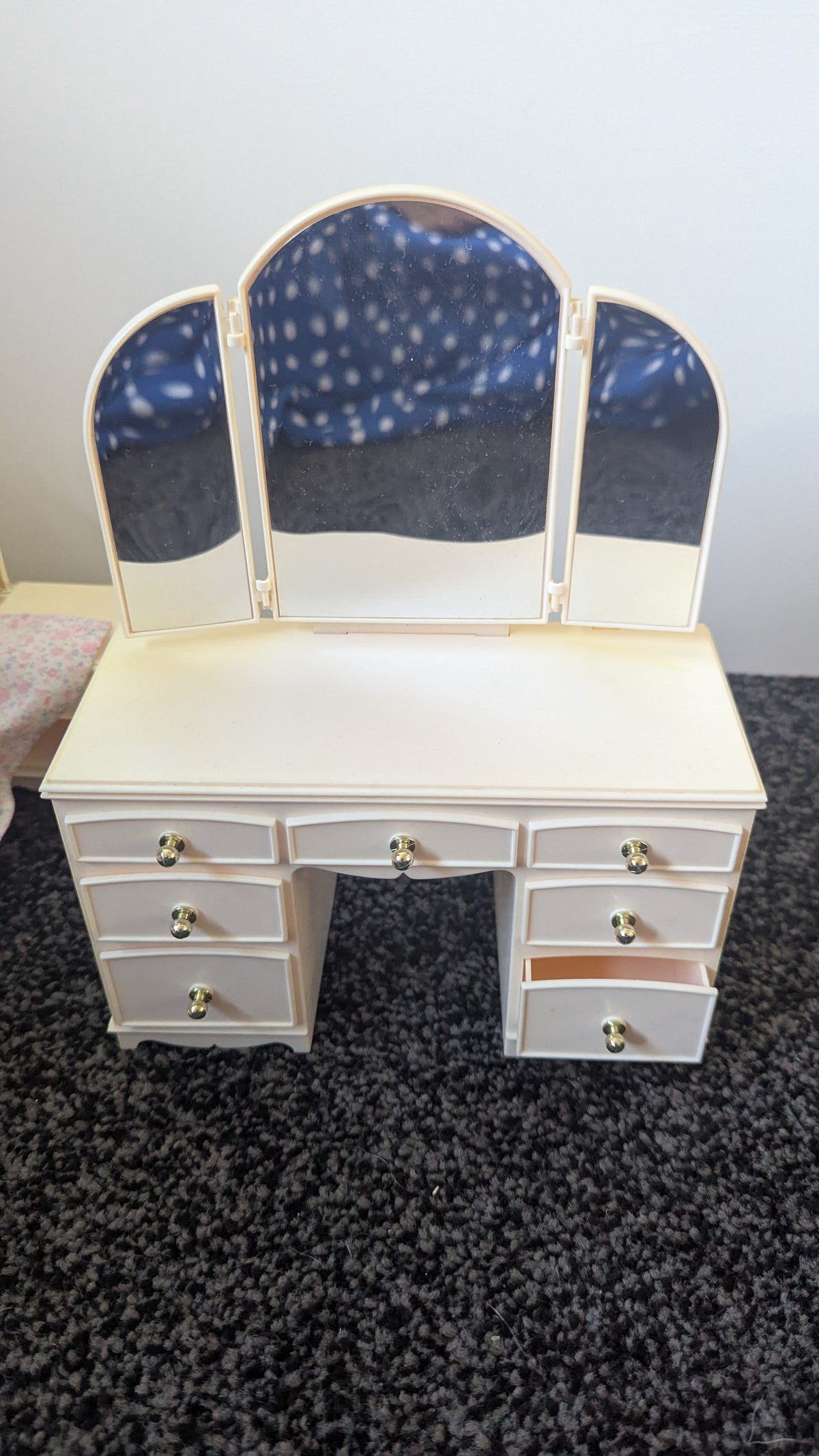 Vintage Sindy Bedroom Furniture Set, Clothes & Accessories
