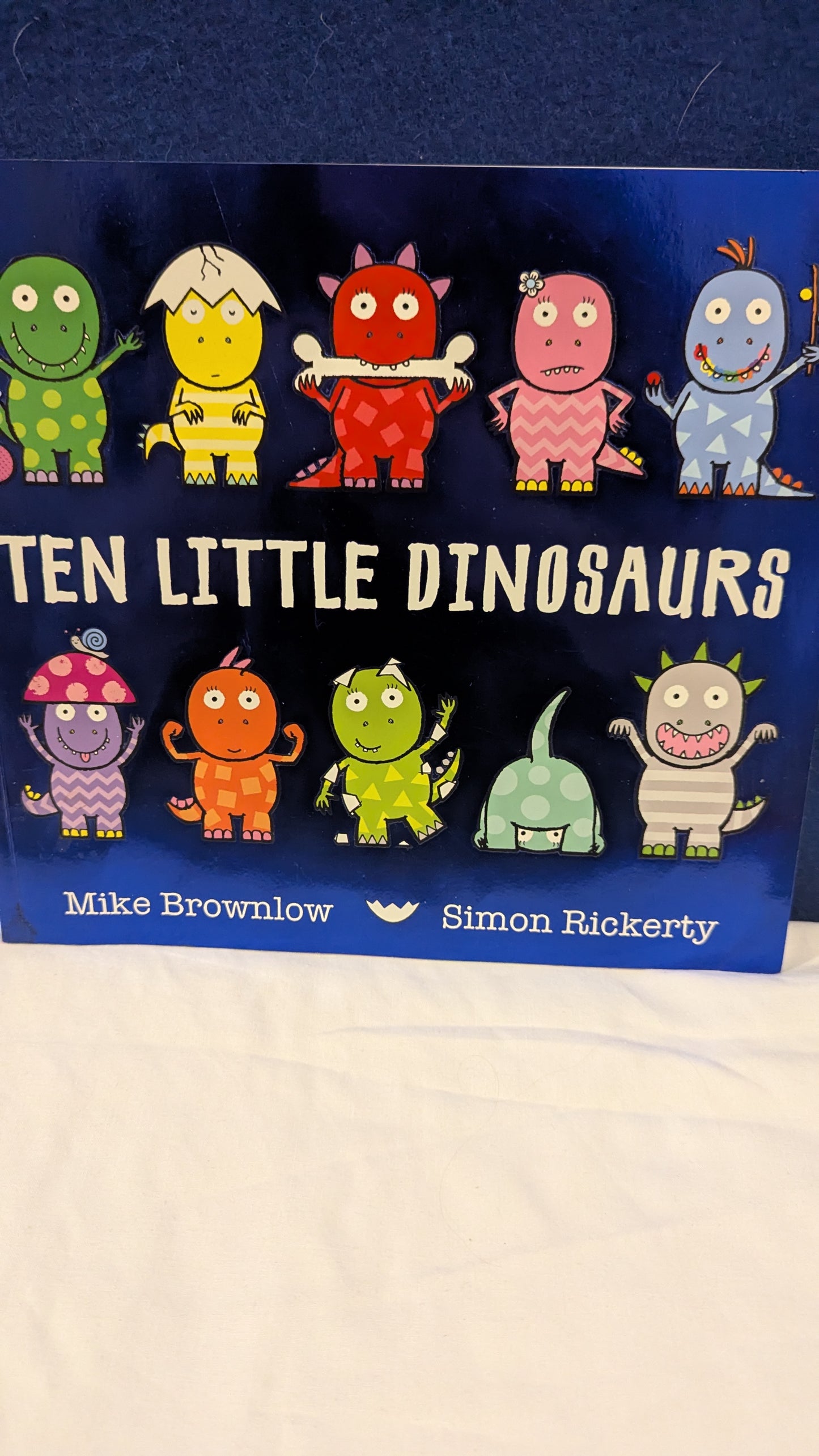 Ten Little Dinosaurs - Mike Brownlow