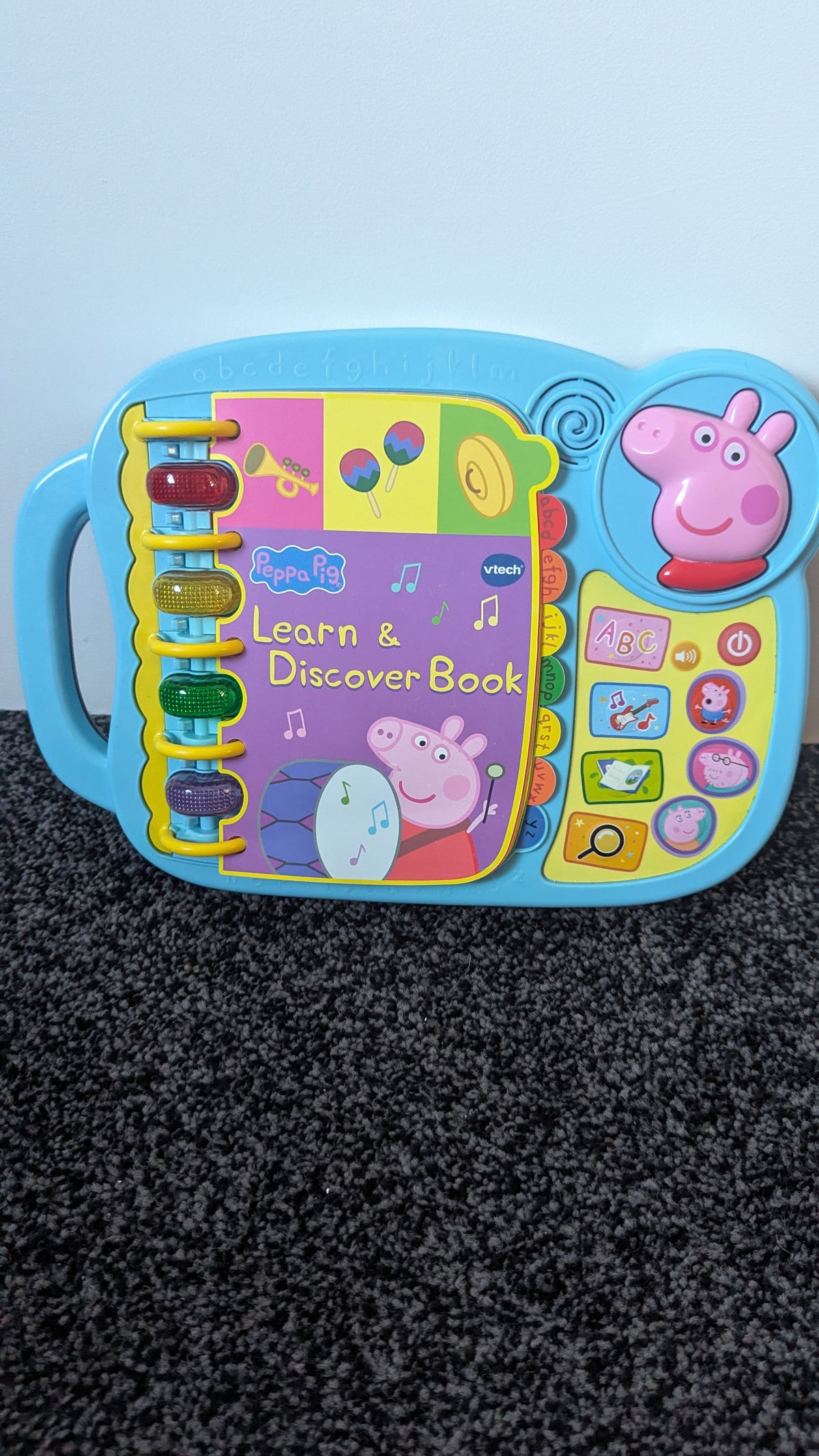 Peppa Pig Learn & Discover Book