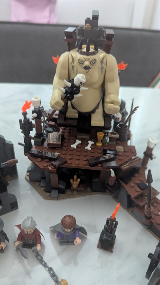 Lego The Hobbit 79010 The Goblin King Battle Set