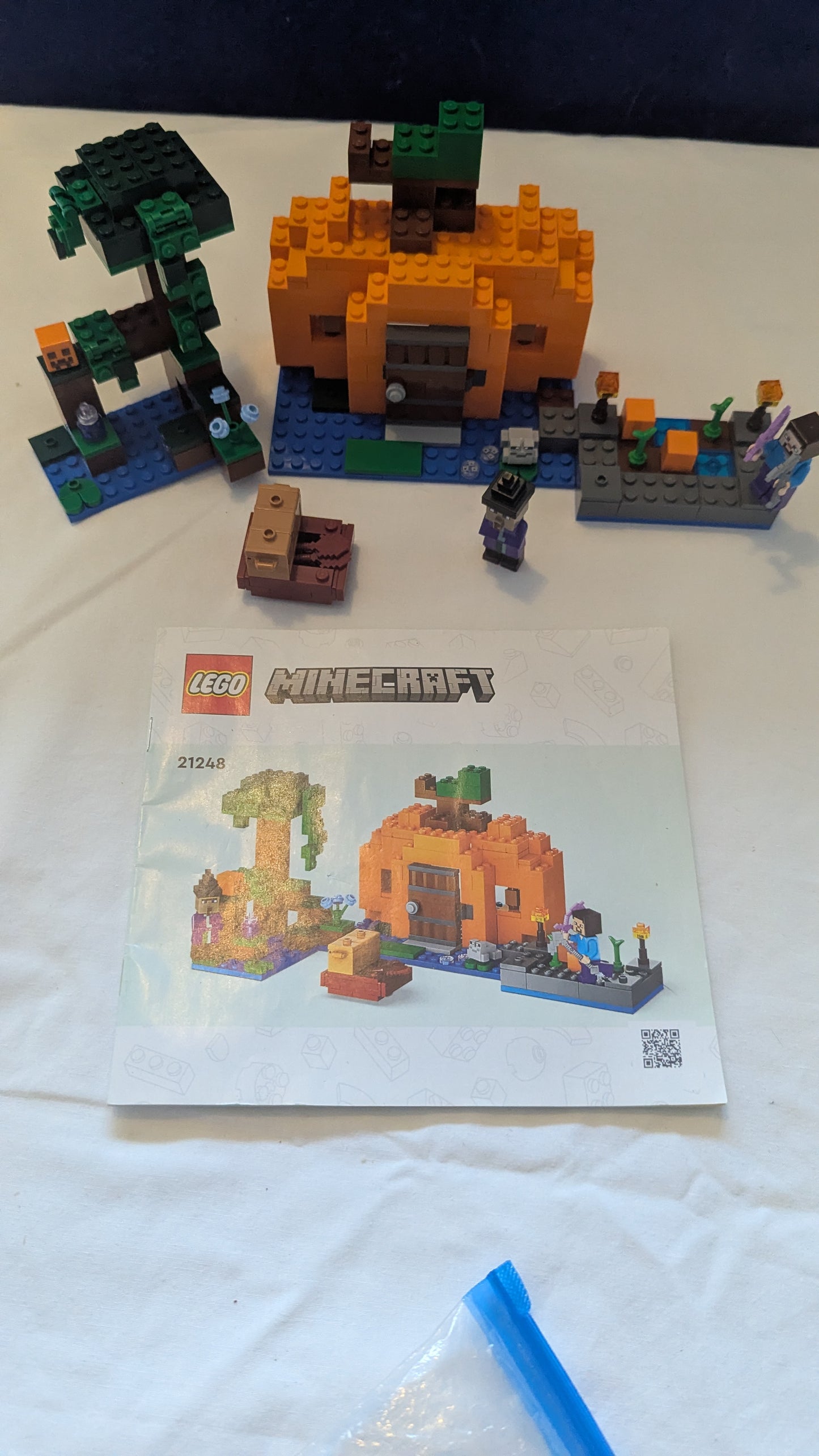 Lego Minecraft 21248 The Pumpkin Farm