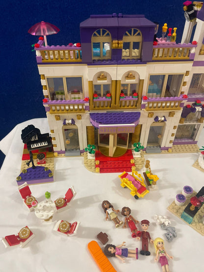 Lego Friends Heartlake Grand Hotel 41101