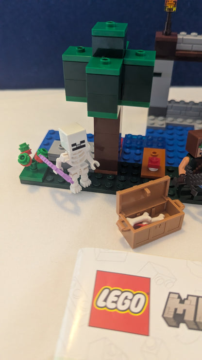 Lego Minecraft 21261 The Wolf Stronghold