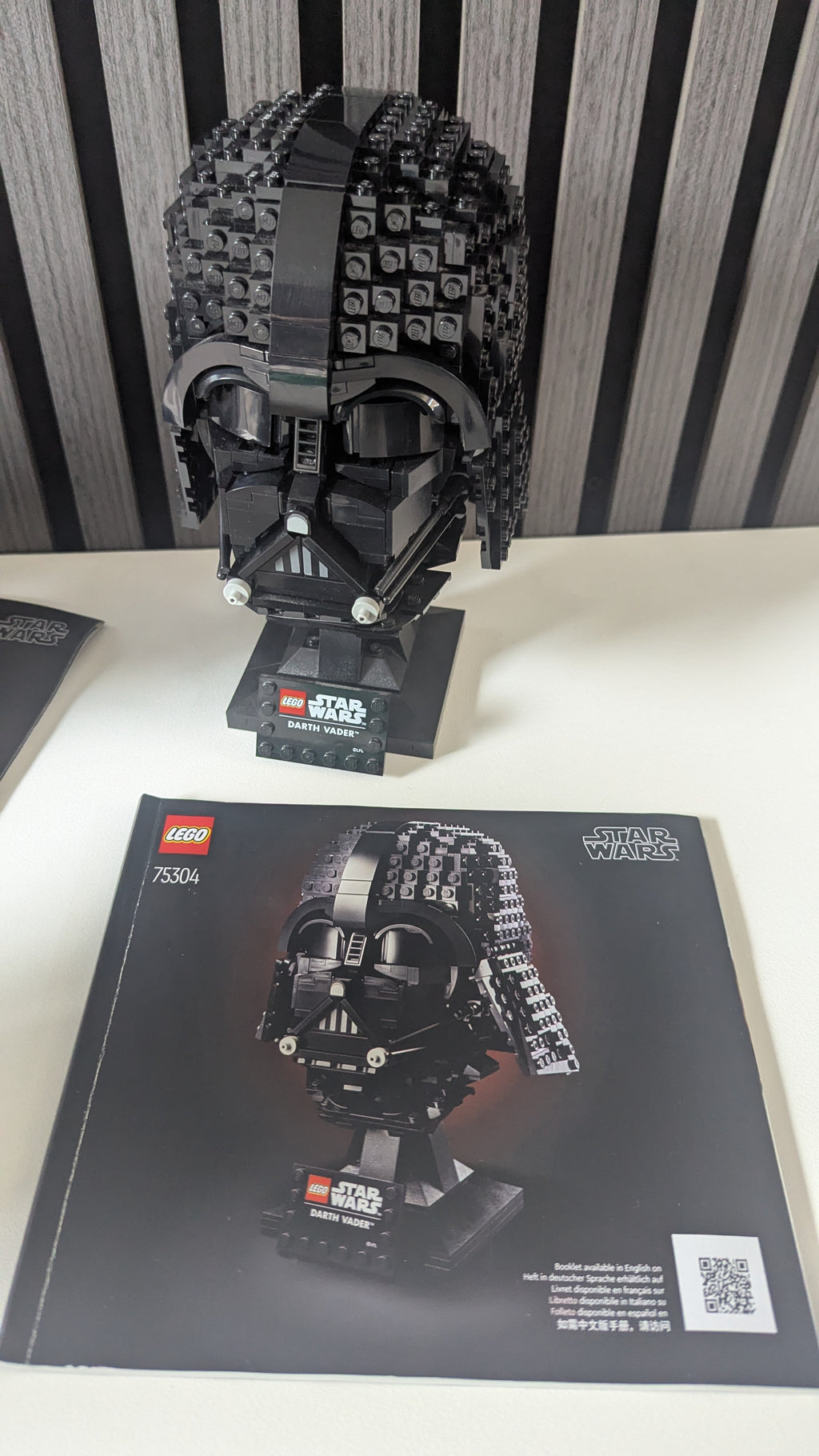Star Wars 75304 Darth Vader Helmet