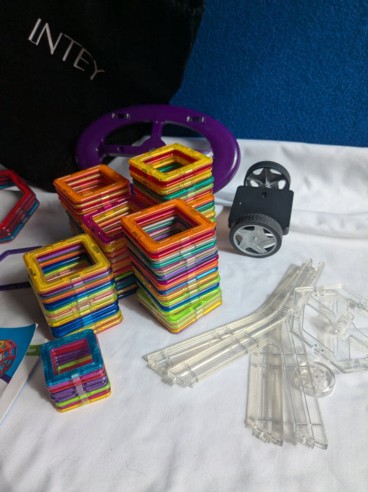 Intey Magnetic Buidling Blocks (Magformers) 170pcs & Carry Bag