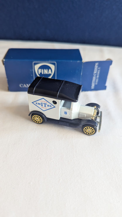 Corgi Cameo Collection Vehicle - Smiths Crisps Ford Model T
