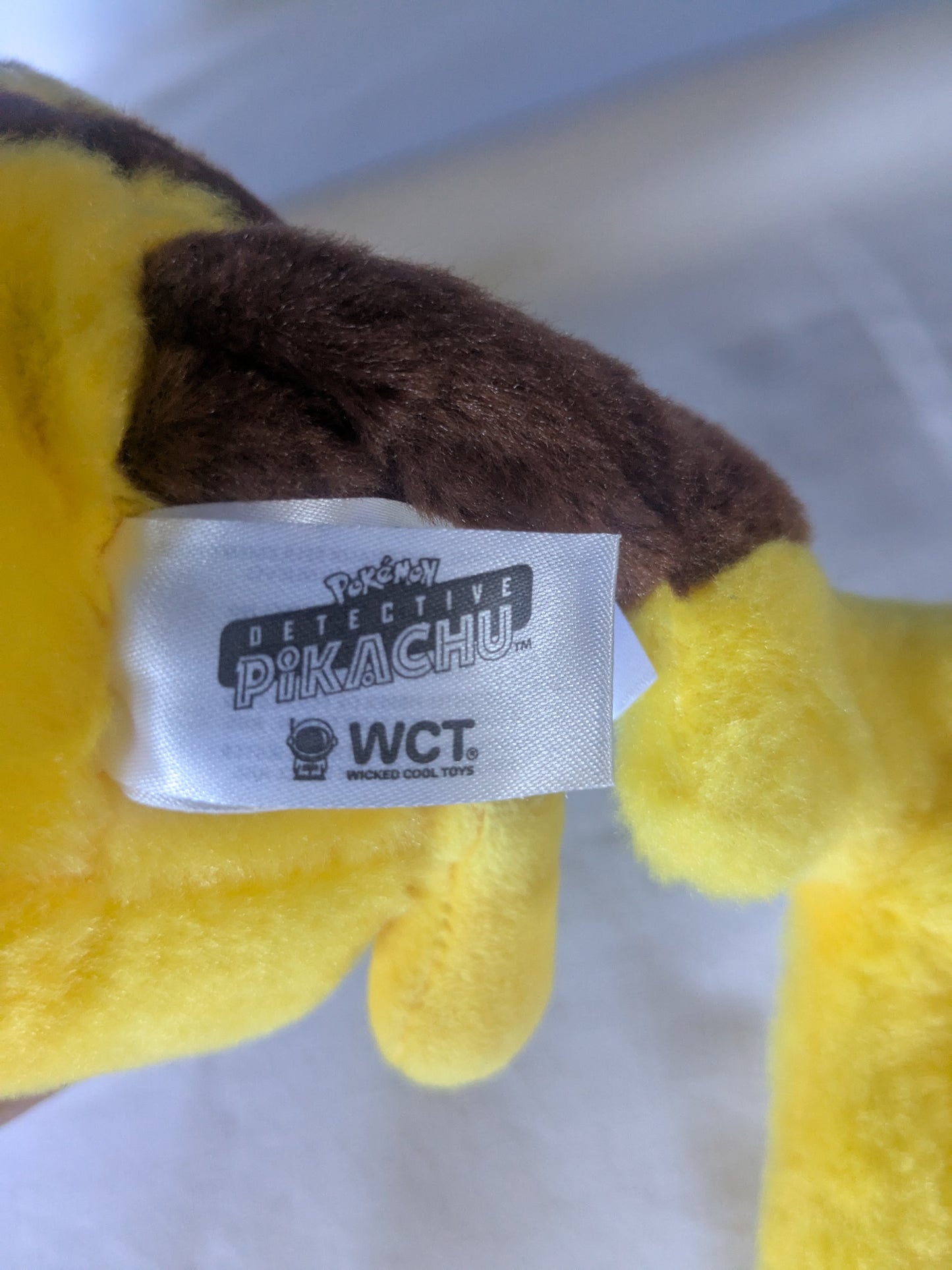 Detective Pikachu 9" 23cm Plush
