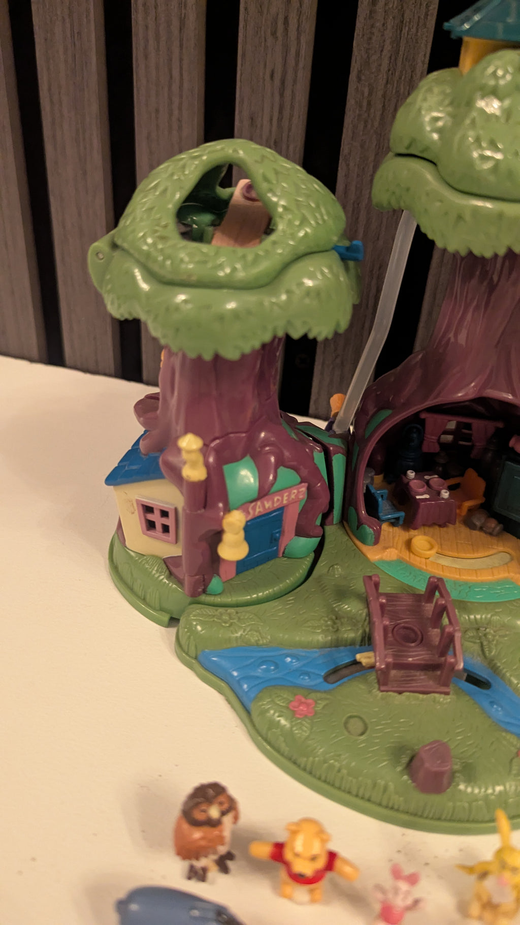 Polly Pocket Winnie the Pooh Hundred Acre Wood Treehouse Set (1998)